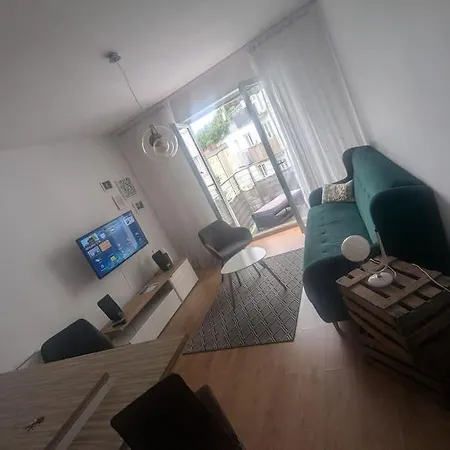 Apartament Przy Debowym Skwerze * Щецин