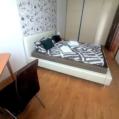 Apartament Przy Debowym Skwerze Апартаменты